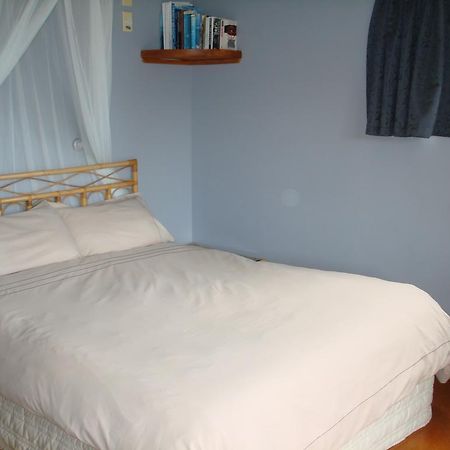 Manuka Lodge Tryphena Extérieur photo